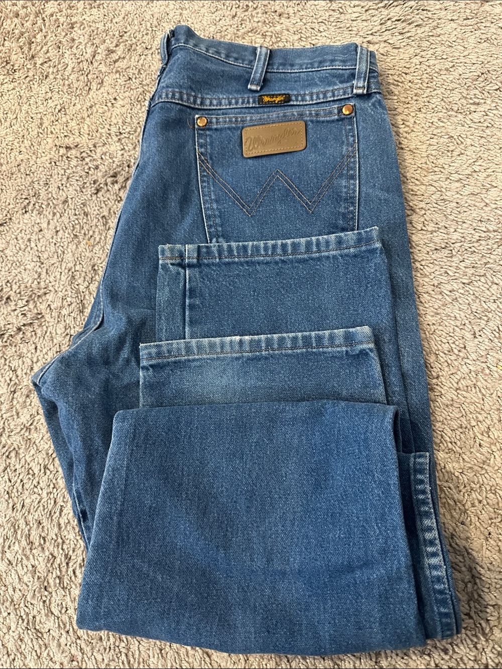 Wrangler Men’s Cowboy Cut Regular Fit Jeans Medium Wash Denim 38x36